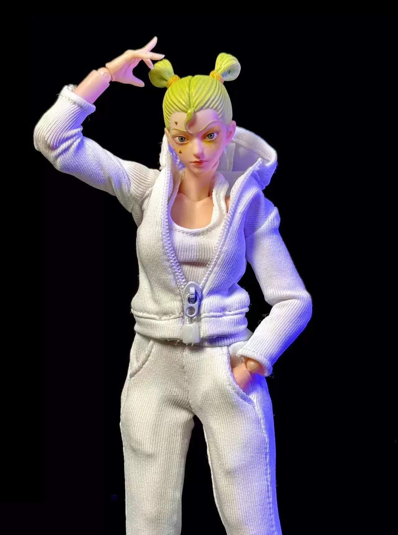 1/12 Scale Female Action Figure Clothes – White Jogger Set w/Hoodie