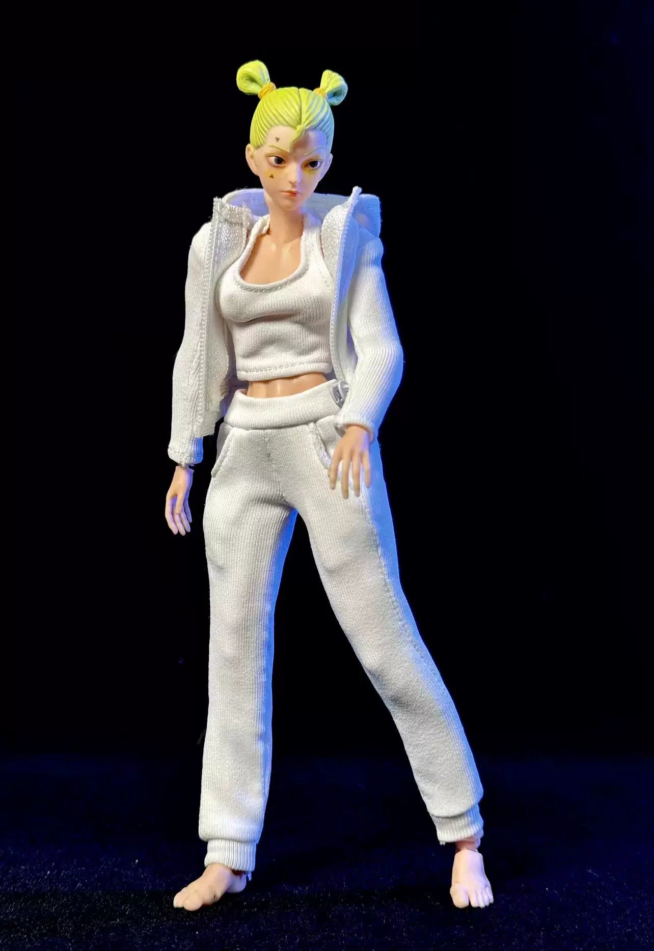1/12 Scale Female Action Figure Clothes – White Jogger Set w/Hoodie