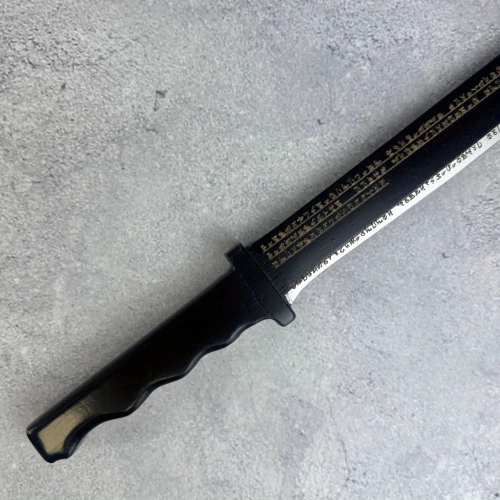 Danmachi - Hestia Dagger 1:1 Scale Prop Replica