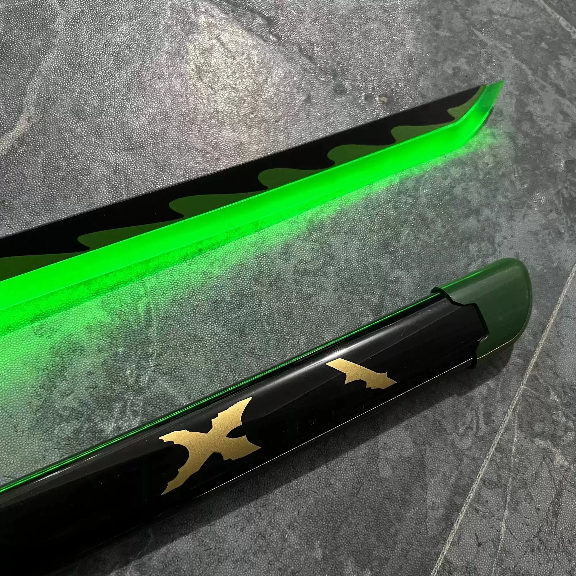Demon Slayer LED Sword 1:1 Scale Anime Prop Replica Bamboo Sword