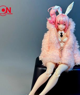 1/12 Scale Cute Plush Fashion Coat for 6-Inch Female Action Figures