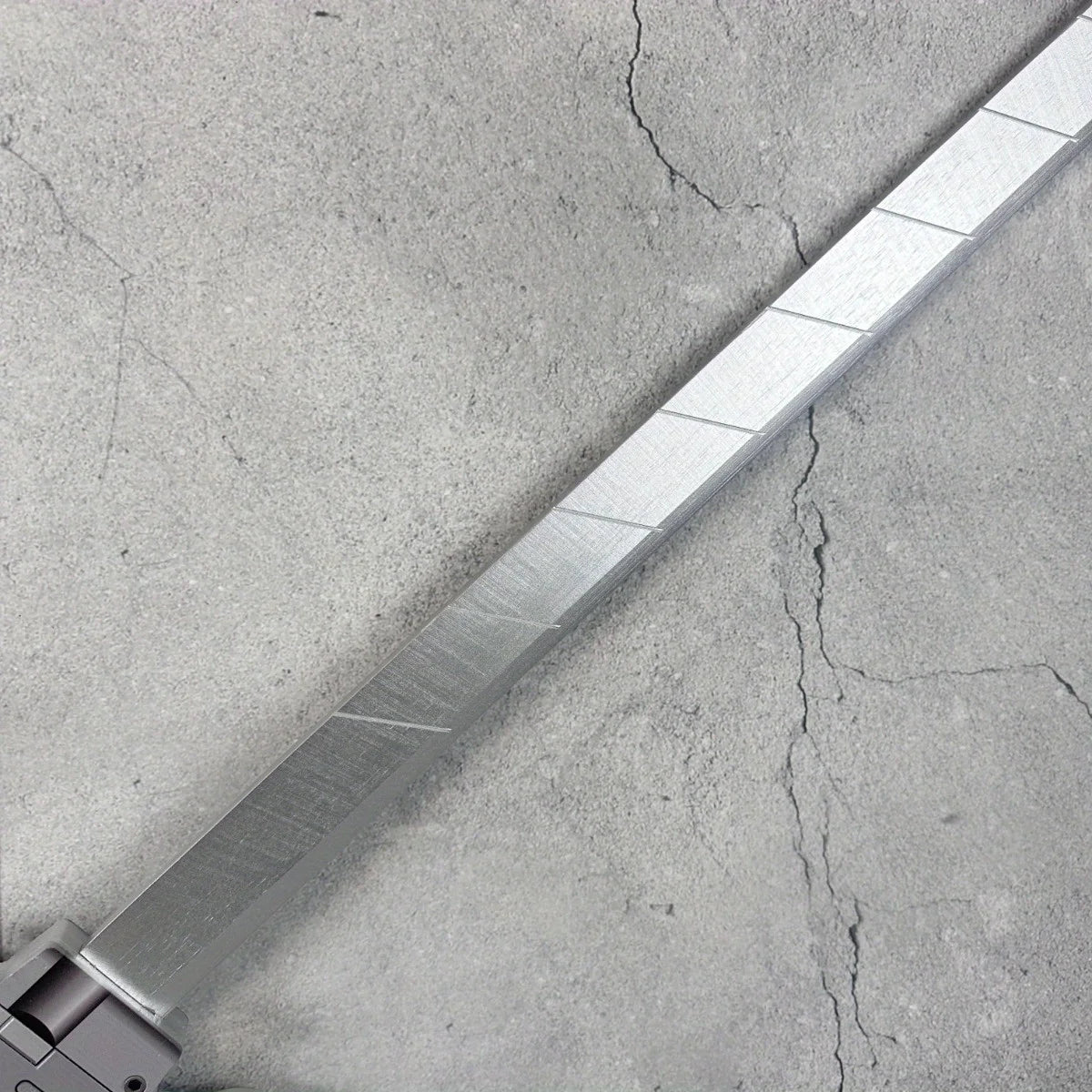 Attack on Titan Ultrahard Sword 1:1 Scale Anime Prop Replica