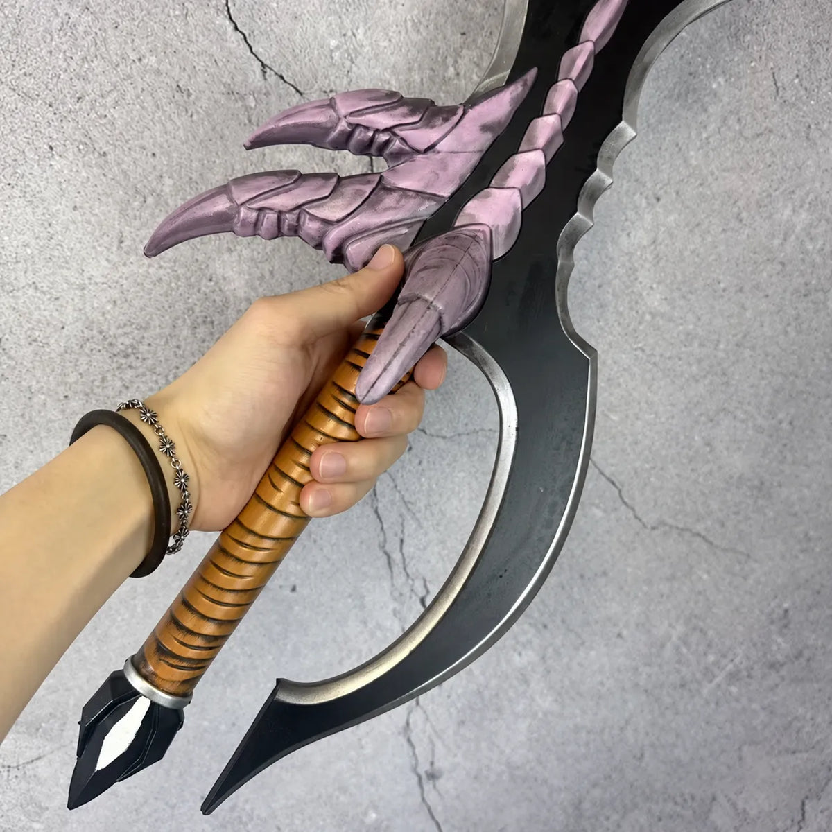 Solo Leveling Sung Jinwoo Kasaka’s Venom Fang Purple Claw-Guard Anime Prop Replica Dagger