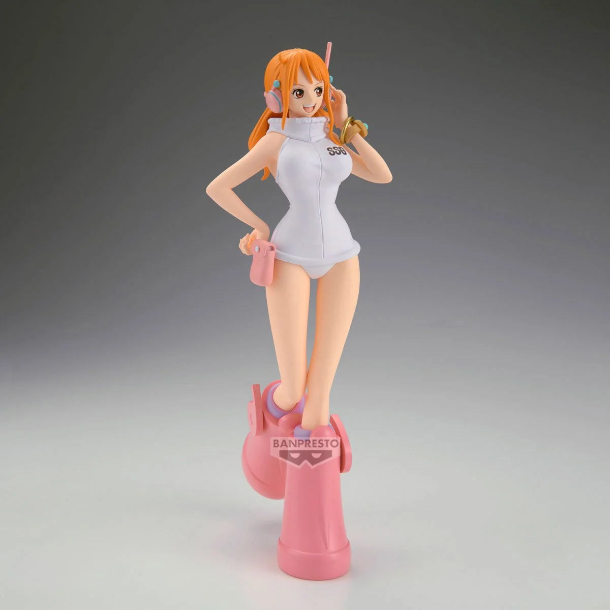One Piece Nami Egghead Style Glitter & Glamours Figure
